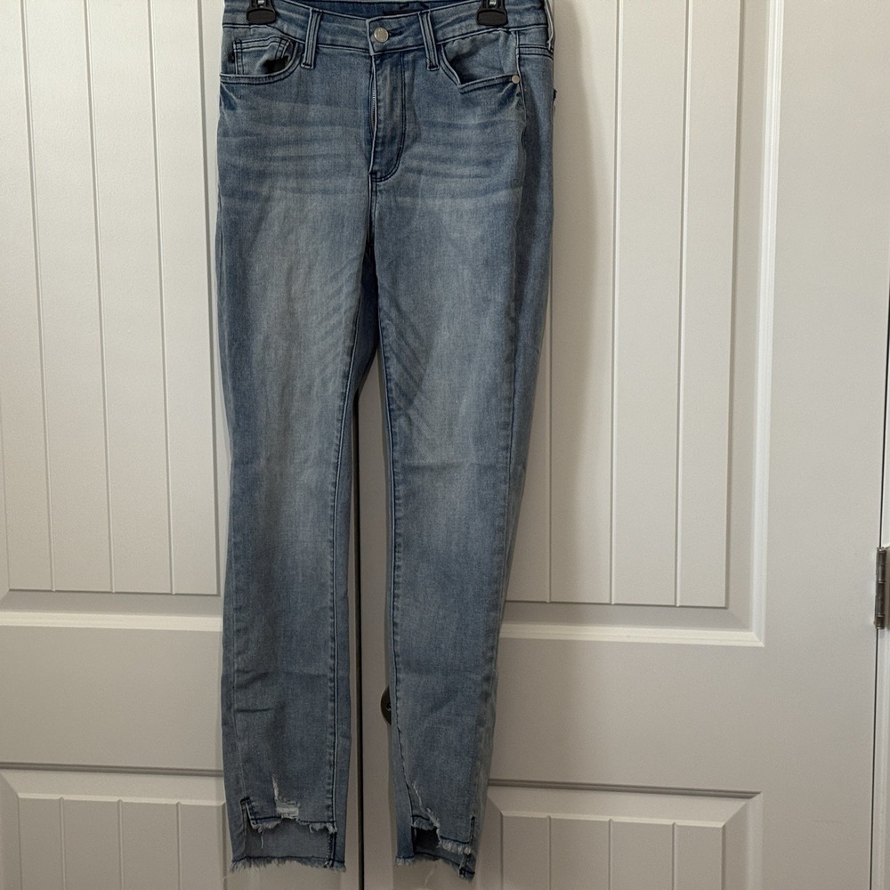 Judy Blue Jeans Womens 7/28 Distressed Raw Hem Relaxed Fit Stretch Denim Jb88609